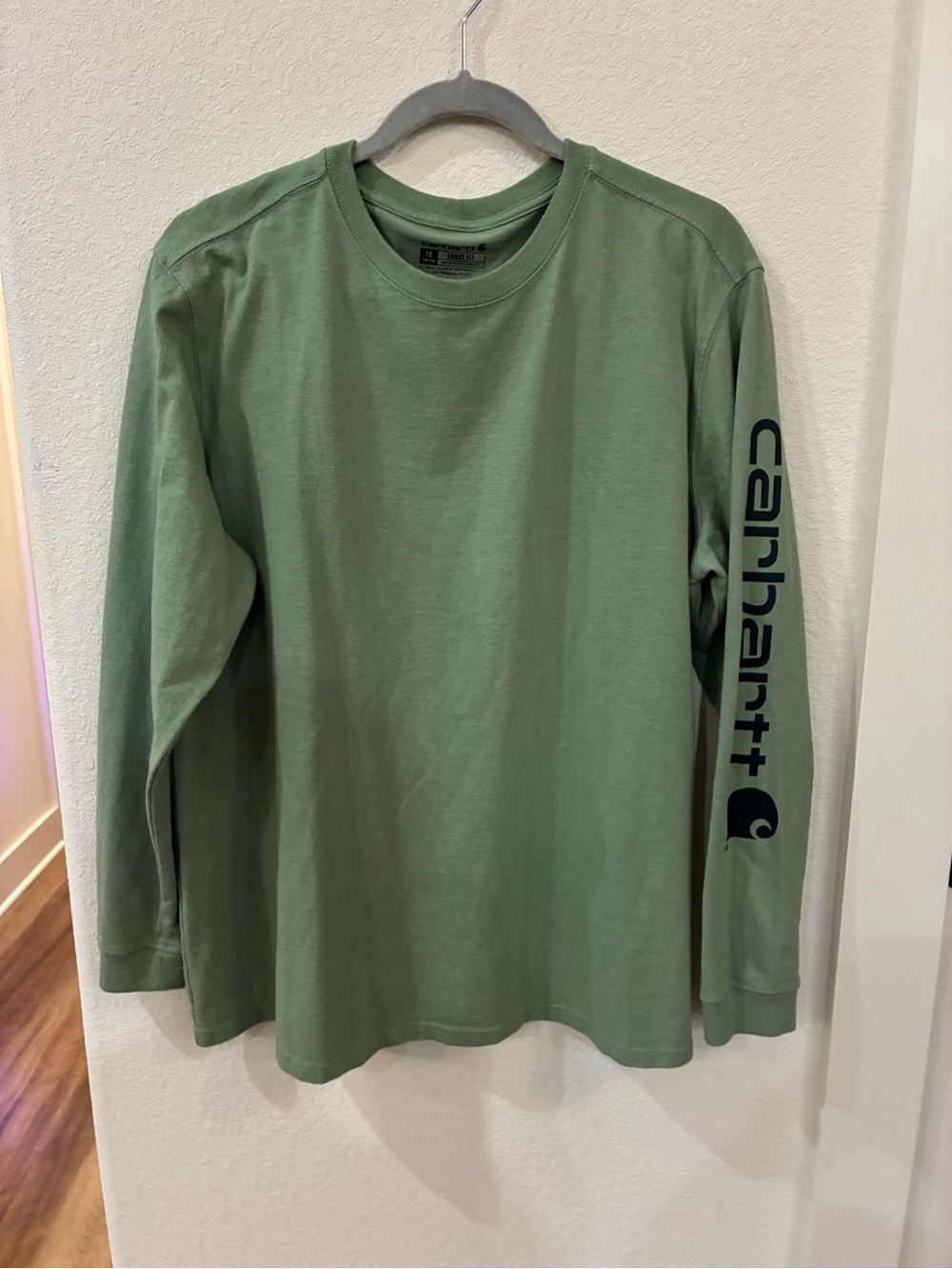 Carhartt Sage Green Long‑Sleeve Logo Tee EUC